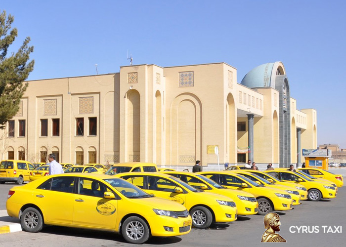 سفر به اصفهان با تاکسی سواری