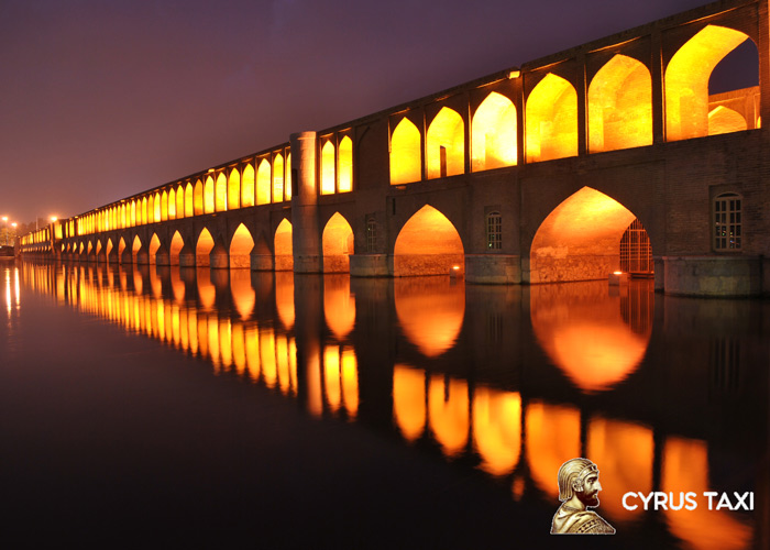 سی و سه پل اصفهان معروف ترین جابه دیدنی این شهر با تاکسی سواری