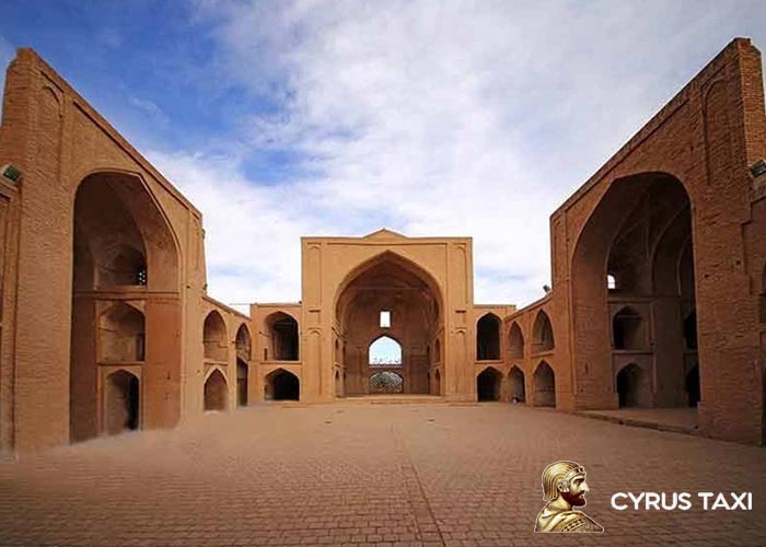 مسجد جامع اردستان از جاهای دیدنی مسجد جامع اردستان از جاهای دیدنی