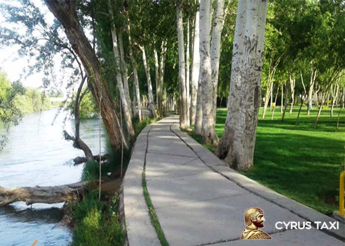 پارک ساحلی فلاورجان کجاست؟