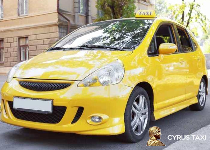 هزینههای تاکسی فرودگاهی و مقایسه با حملونقل عمومی عواملی که بر هزینه تاکسی فرودگاهی تأثیر میگذارد