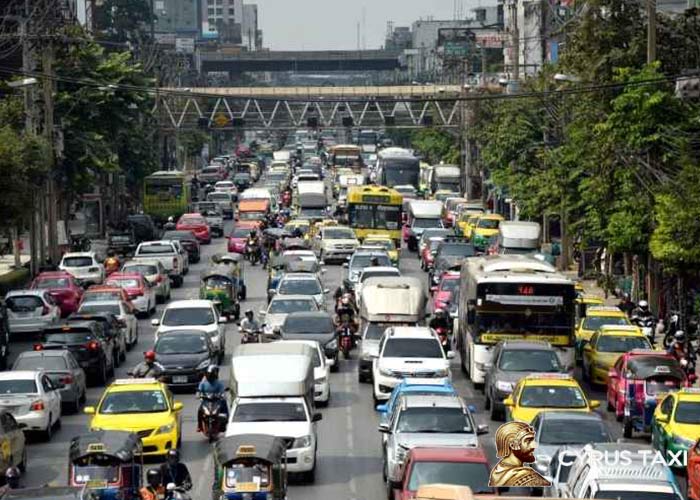 ماههای پرتردد و علل شلوغی مسیرها روزها و ساعات خلوتتر برای حرکت